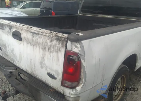 2004 Ford F-150 Heritage Xl/Xlt из США, поврежденный, VIN 2FTRX18W44CA19506